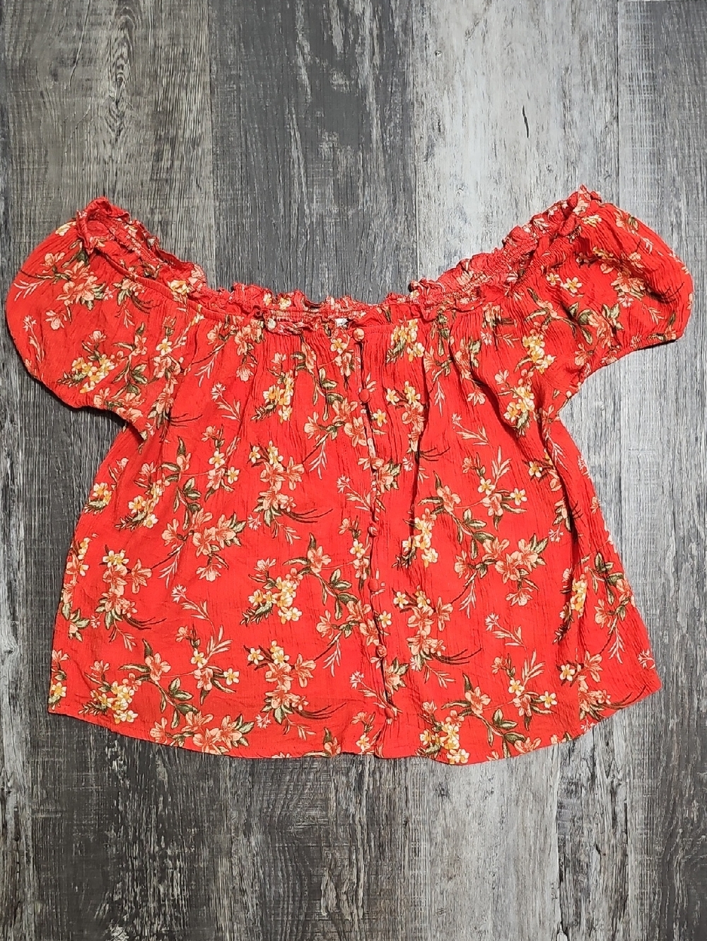 American Eagle Outfitters Red Floral Button-Up Blouse L